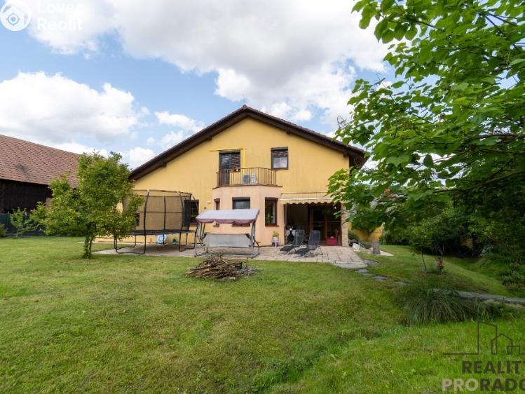 Sale family house Staré Hrady č. 4