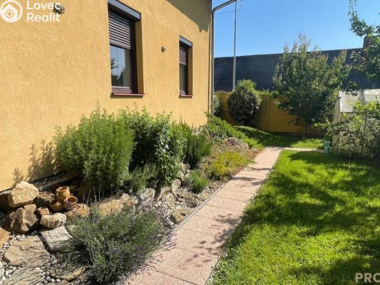 Sale family house Staré Hrady č. 51