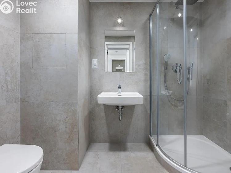 Pronájem bytu 1+KK Praha, Českomoravská č. 2