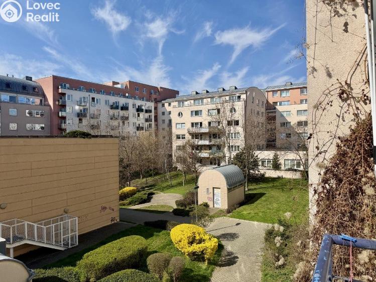 Prodej bytu 1+KK Praha, bratří Dohalských 180/4 č. 9