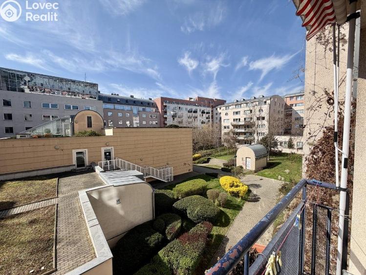 Prodej bytu 1+KK Praha, bratří Dohalských 180/4 č. 10