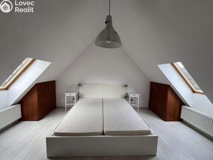 Pronájem bytu 2+KK Praha, Kosořská č. 8