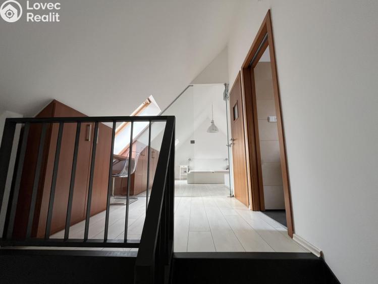 Pronájem bytu 2+KK Praha, Kosořská č. 9