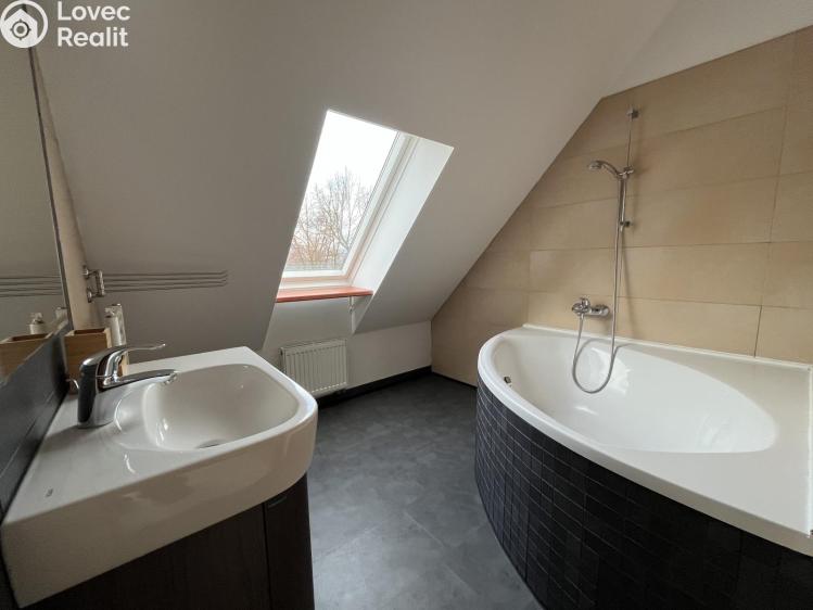 Pronájem bytu 2+KK Praha, Kosořská č. 10