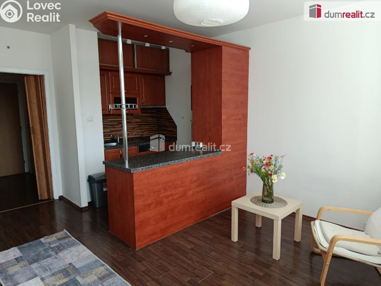 Rent apartment 2+KK Praha 12, Urbánkova č. 5