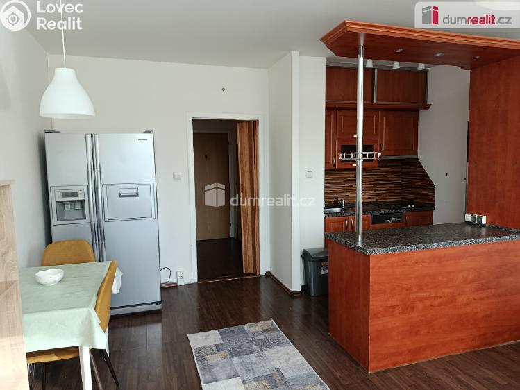 Rent apartment 2+KK Praha 12, Urbánkova č. 6