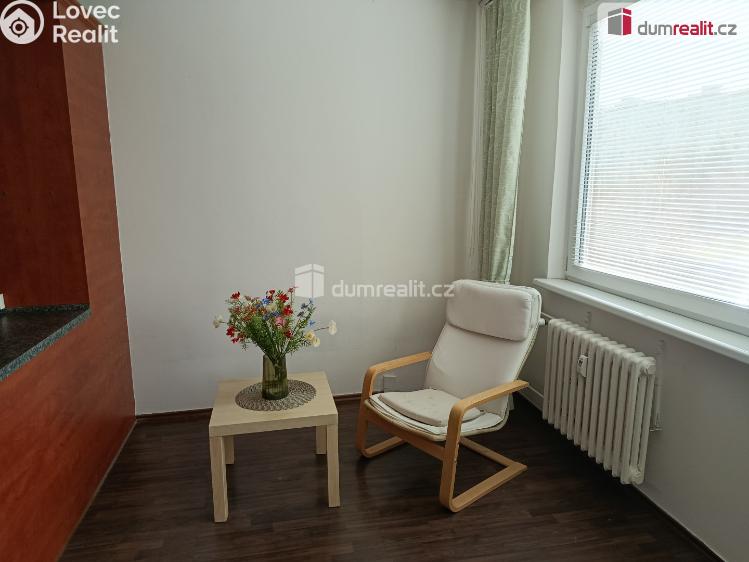 Rent apartment 2+KK Praha 12, Urbánkova č. 7