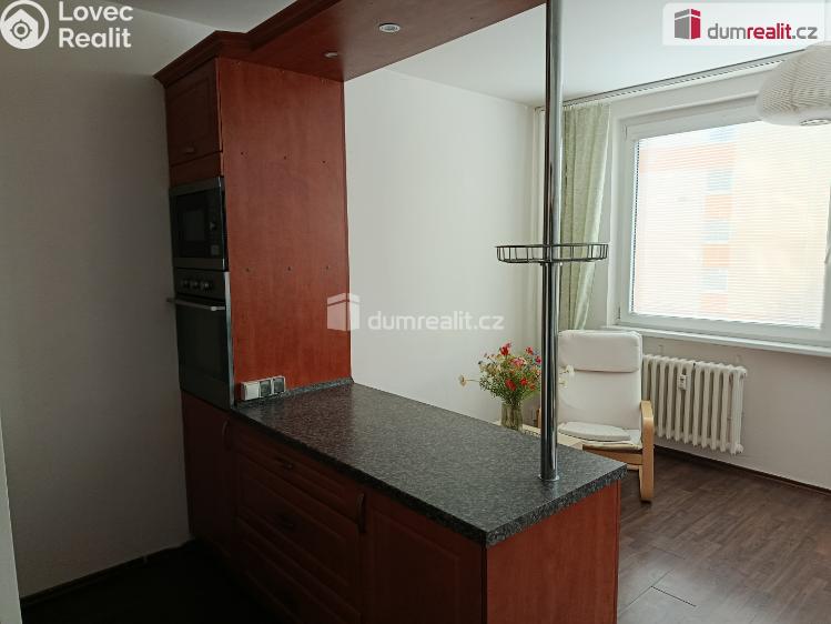 Rent apartment 2+KK Praha 12, Urbánkova č. 9
