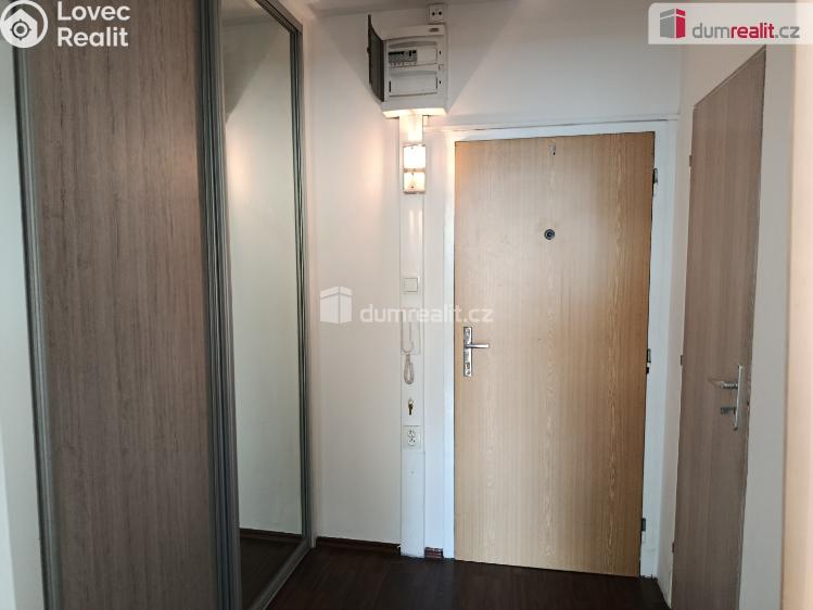 Rent apartment 2+KK Praha 12, Urbánkova č. 15