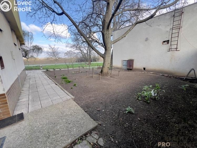 Pronájem bytu 3+KK Hodonín, Nesyt č. 9