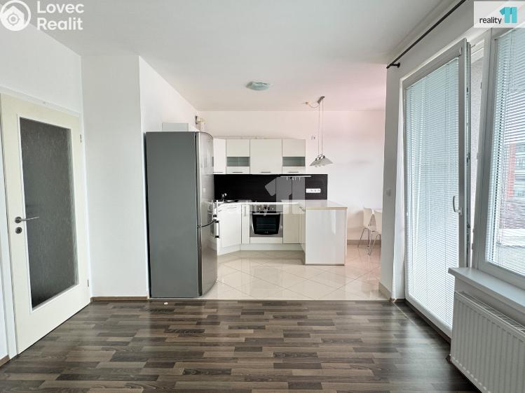 Rent apartment 2+KK Praha 18, Pavla Beneše č. 2