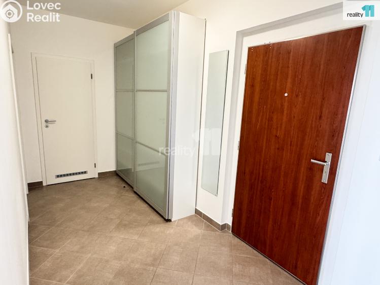 Rent apartment 2+KK Praha 18, Pavla Beneše č. 13