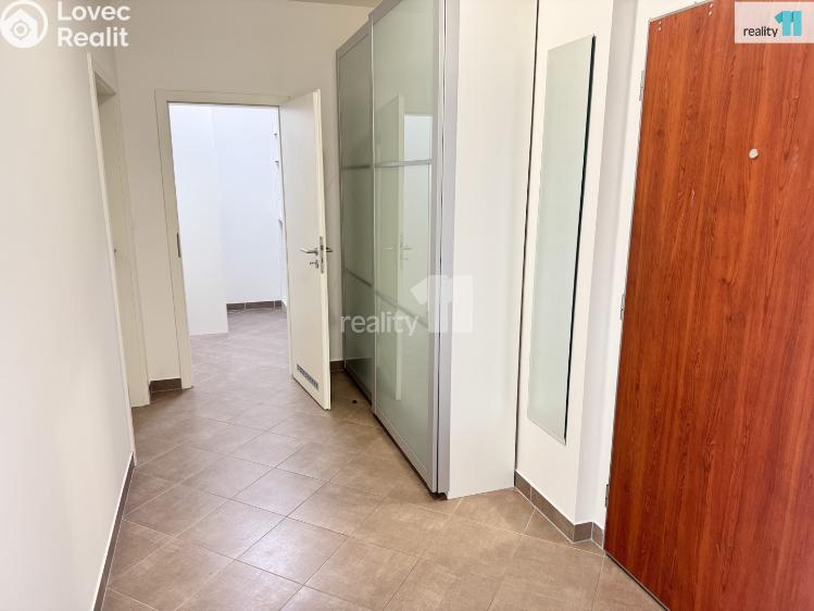 Rent apartment 2+KK Praha 18, Pavla Beneše č. 14