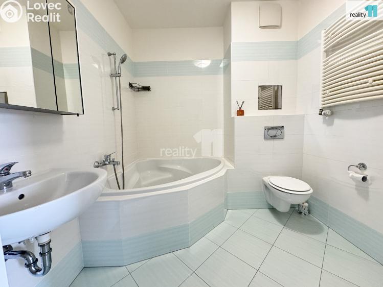 Rent apartment 2+KK Praha 18, Pavla Beneše č. 22