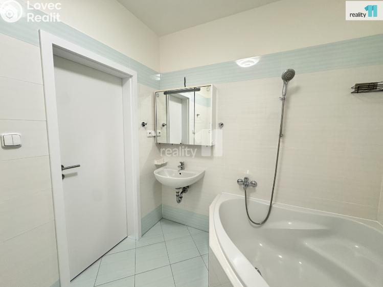 Rent apartment 2+KK Praha 18, Pavla Beneše č. 23