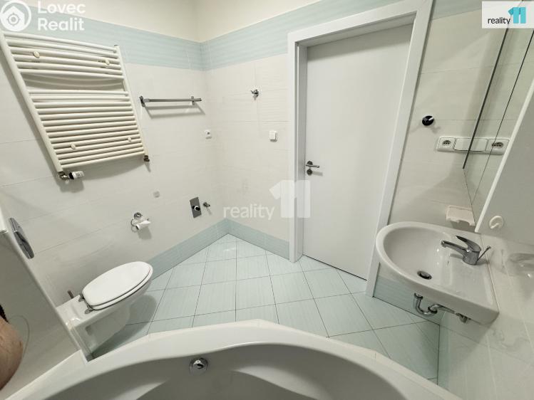 Rent apartment 2+KK Praha 18, Pavla Beneše č. 24