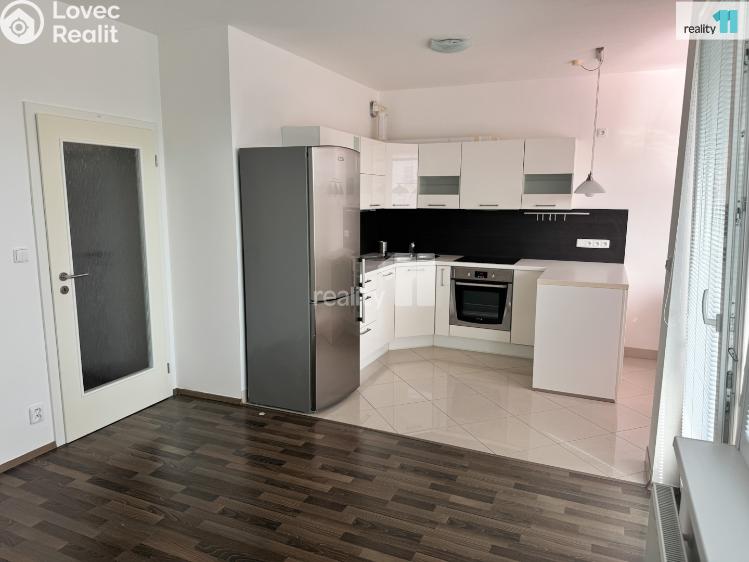 Rent apartment 2+KK Praha 18, Pavla Beneše č. 27