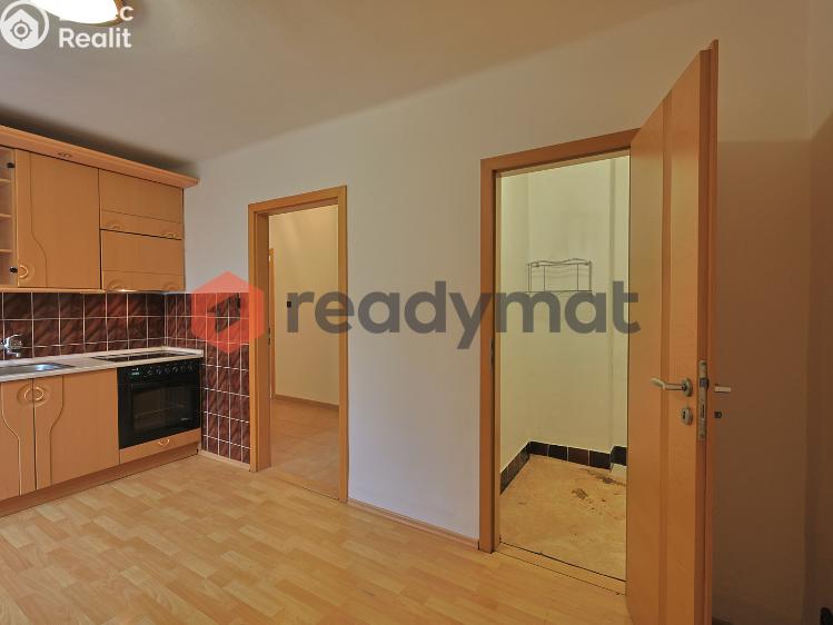Rent apartment 2+1 Hodonín, nám. B. Martinů 2804/13 č. 14