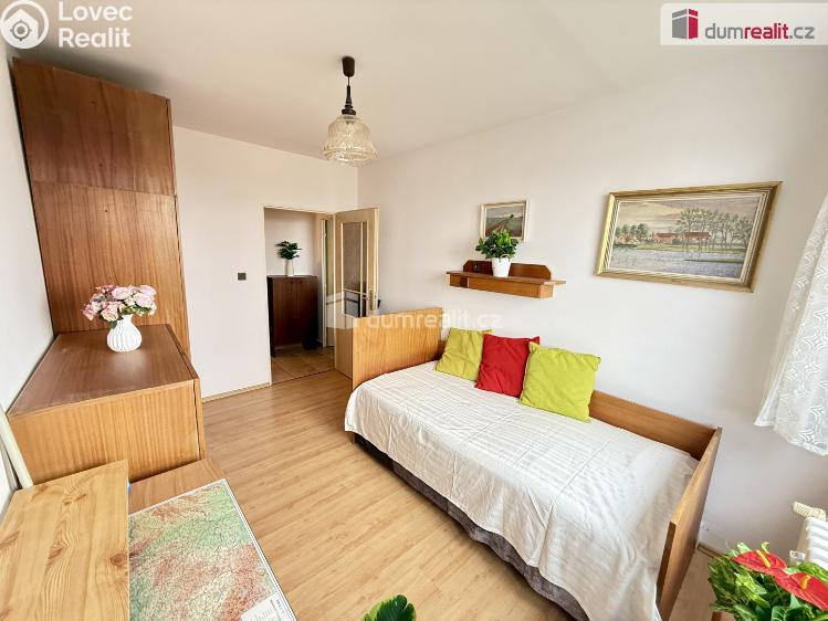 Pronájem bytu 2+KK Praha 11, Petýrkova č. 1