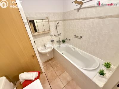 Pronájem bytu 2+KK Praha 11, Petýrkova č. 3