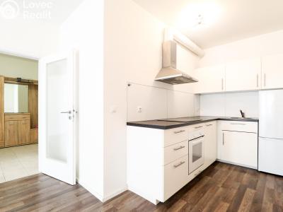 Rent apartment 2+KK Praha, Zvěřinova č. 1
