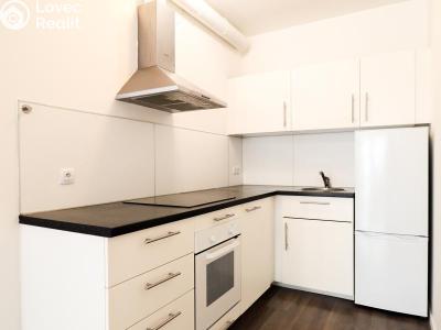 Rent apartment 2+KK Praha, Zvěřinova č. 5