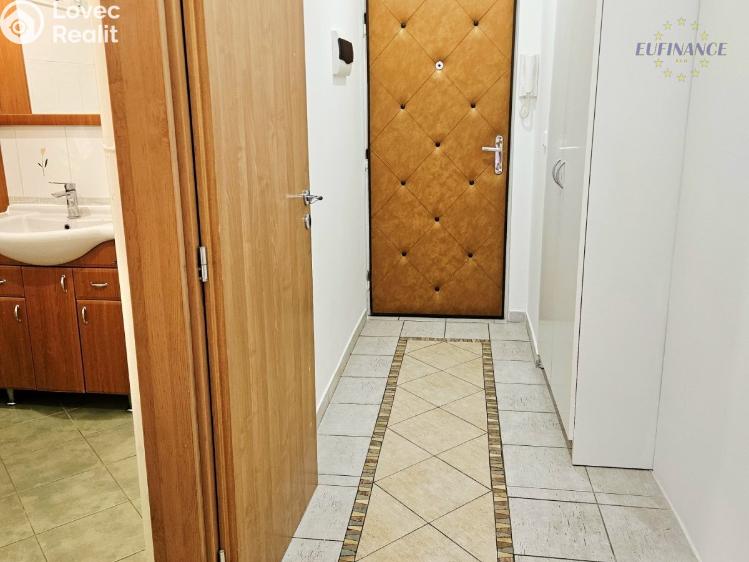 Rent apartment 2+1 Kralupy nad Vltavou, nám. Mládežníků 671 č. 14