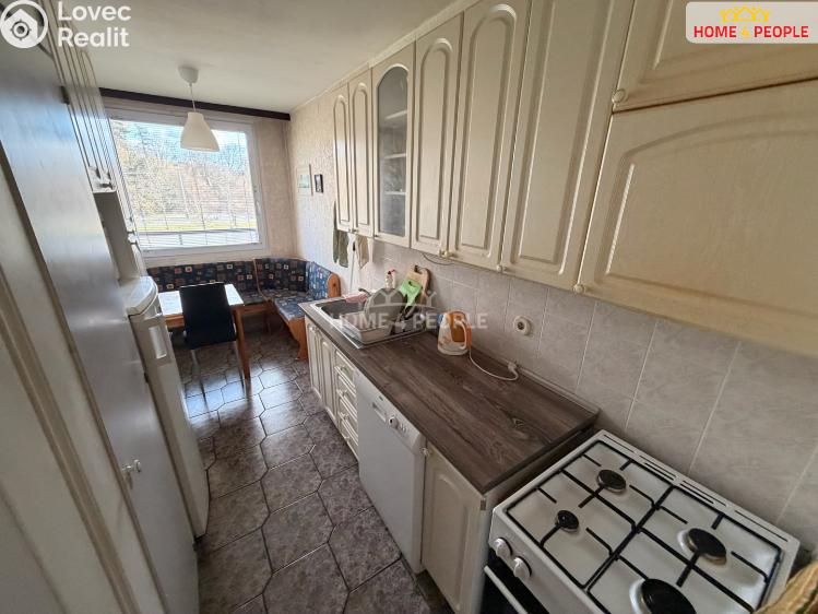 Prodej bytu 4+1 Praha 8, Hnězdenská č. 1