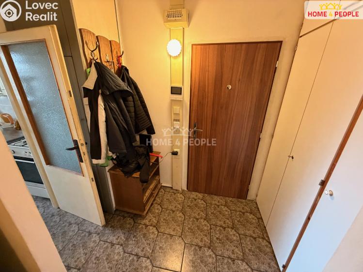 Prodej bytu 4+1 Praha 8, Hnězdenská č. 7