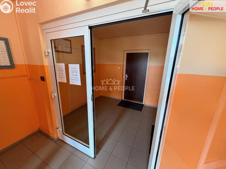 Prodej bytu 4+1 Praha 8, Hnězdenská č. 11