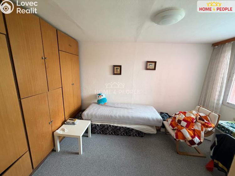 Prodej bytu 4+1 Praha 8, Hnězdenská č. 8