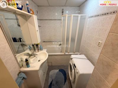 Prodej bytu 4+1 Praha 8, Hnězdenská č. 3