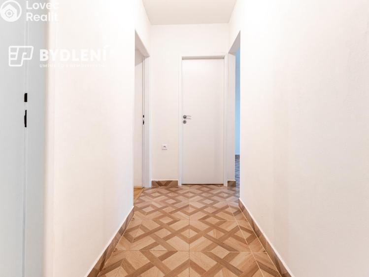 Prodej bytu 2+1 Teplice, Bílinská 2330/82 č. 13