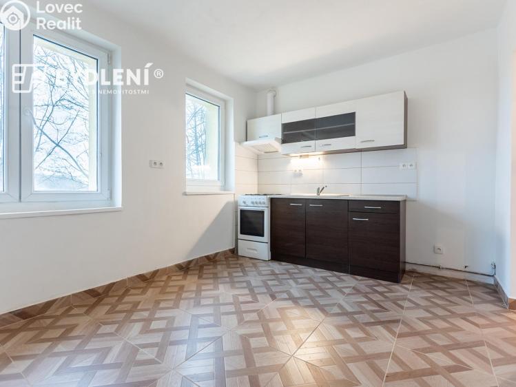 Prodej bytu 2+1 Teplice, Bílinská 2330/82 č. 15