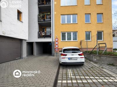 Pronájem garážového stání Brno, Hybešova č. 1