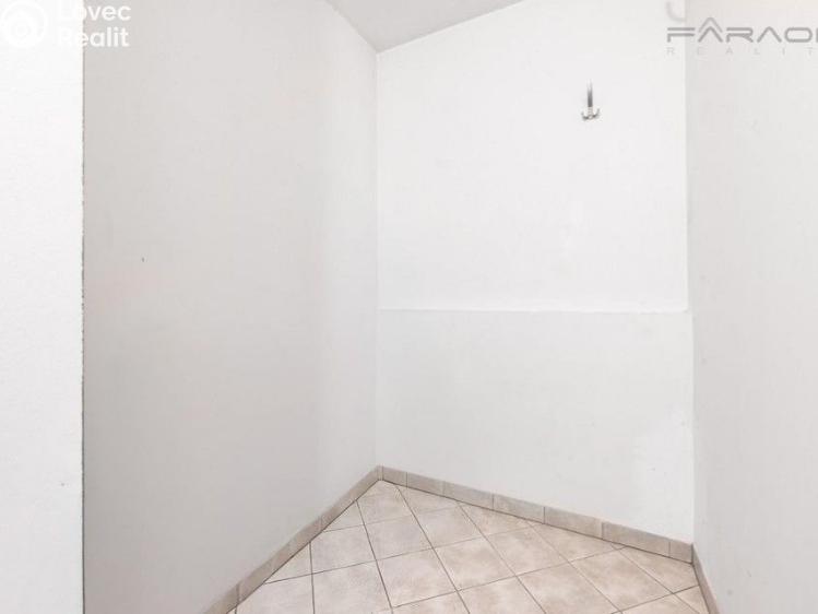 Rent apartment 2+1 Praha, Na Císařce č. 18