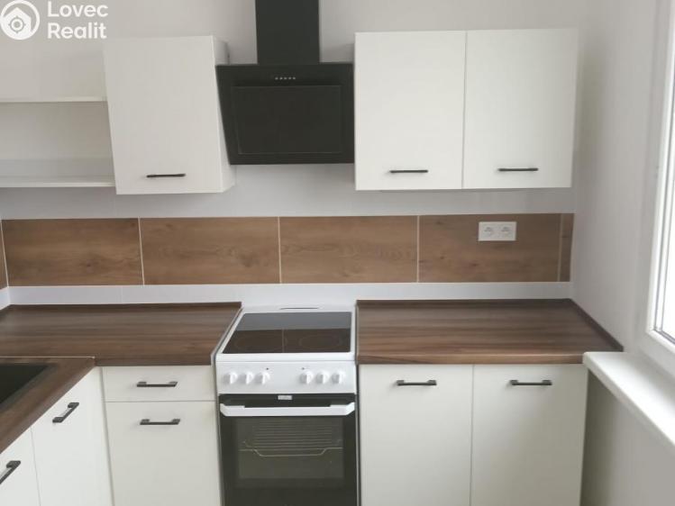 Pronájem bytu 2+1 Chomutov, Stavbařská č. 2