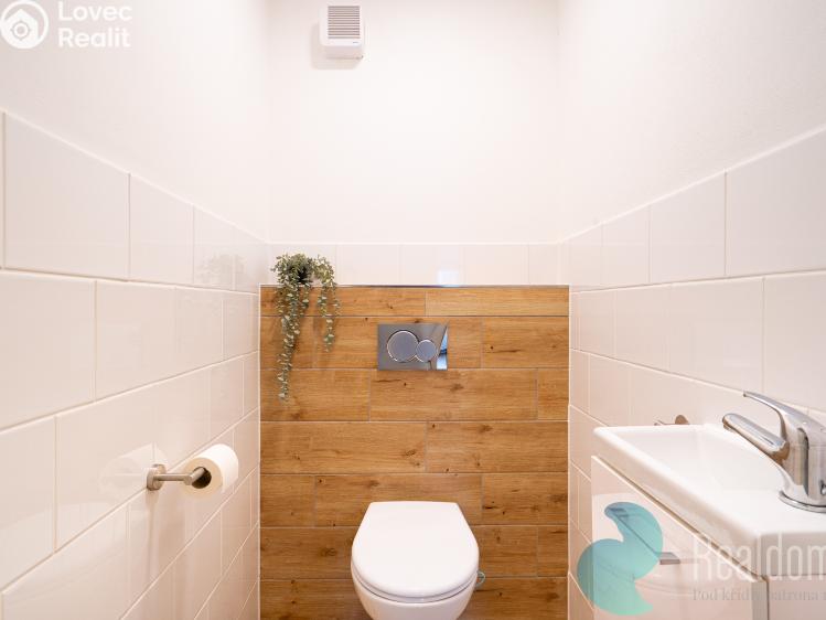 Продаж багатоквартирного будинку České Budějovice, Fr. Hrubína č. 11