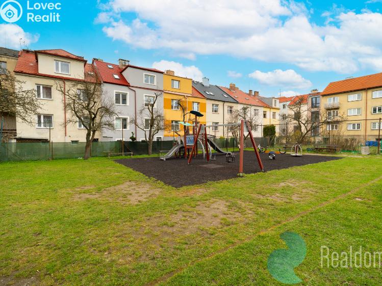 Продаж багатоквартирного будинку České Budějovice, Fr. Hrubína č. 21