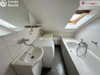 Pronájem bytu 2+1 Ostrov, Kollárova č. 5