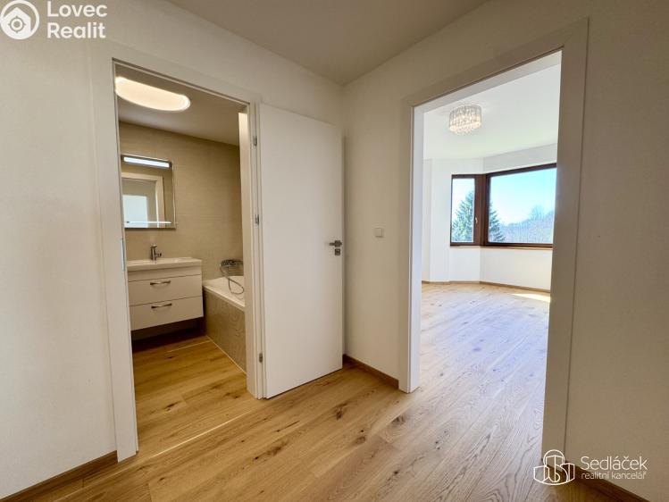 Pronájem bytu 2+KK Karlovy Vary, Tyršova č. 11