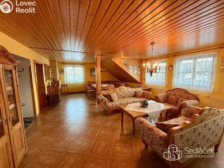 Pronájem bytu 3+1 Valy, Na Stráni č. 3