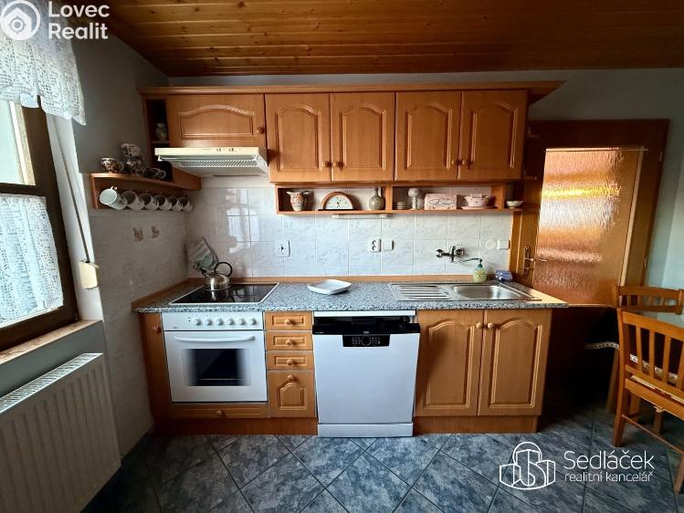 Pronájem bytu 3+1 Valy, Na Stráni č. 5