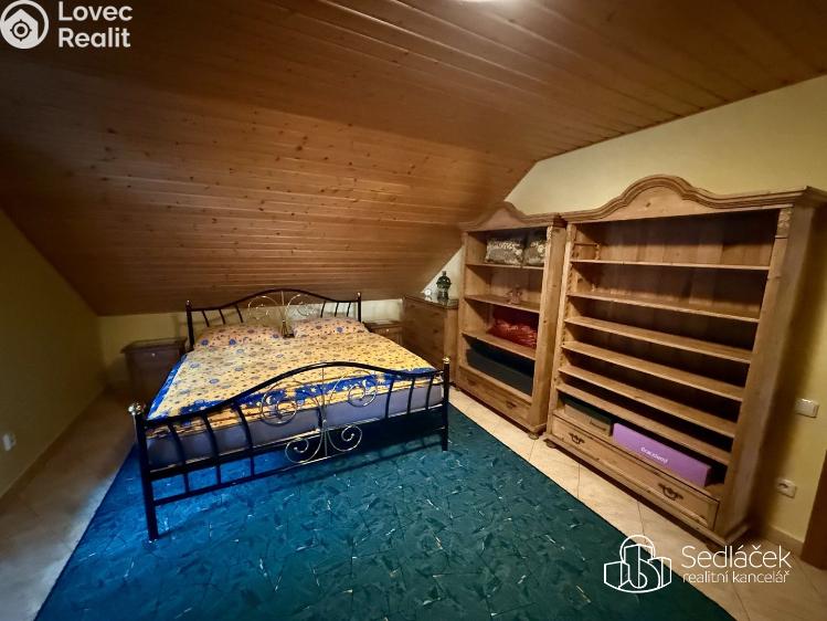 Pronájem bytu 3+1 Valy, Na Stráni č. 8