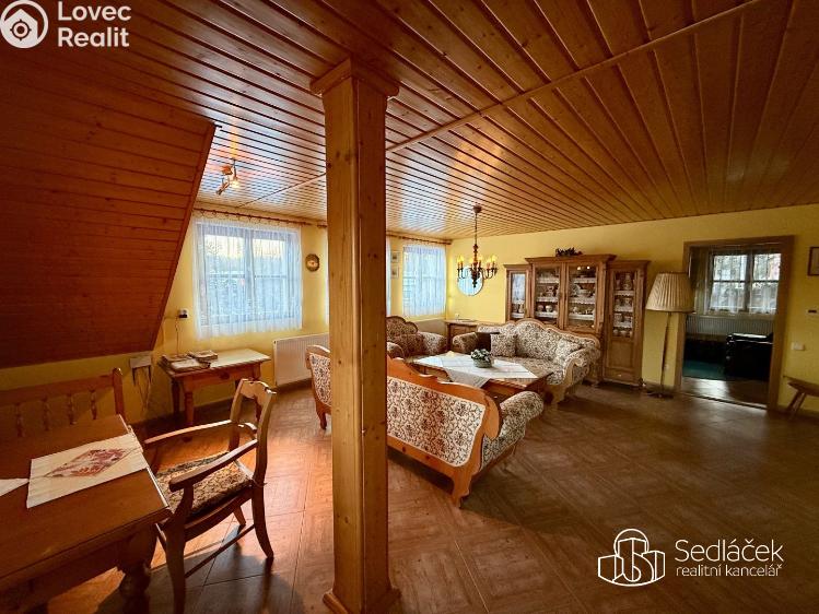 Pronájem bytu 3+1 Valy, Na Stráni č. 11