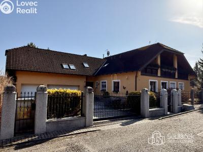 Pronájem bytu 3+1 Valy, Na Stráni č. 1