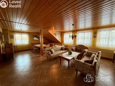 Pronájem bytu 3+1 Valy, Na Stráni č. 6