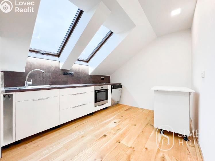 Pronájem bytu 3+KK Praha, Ruzyňská č. 1