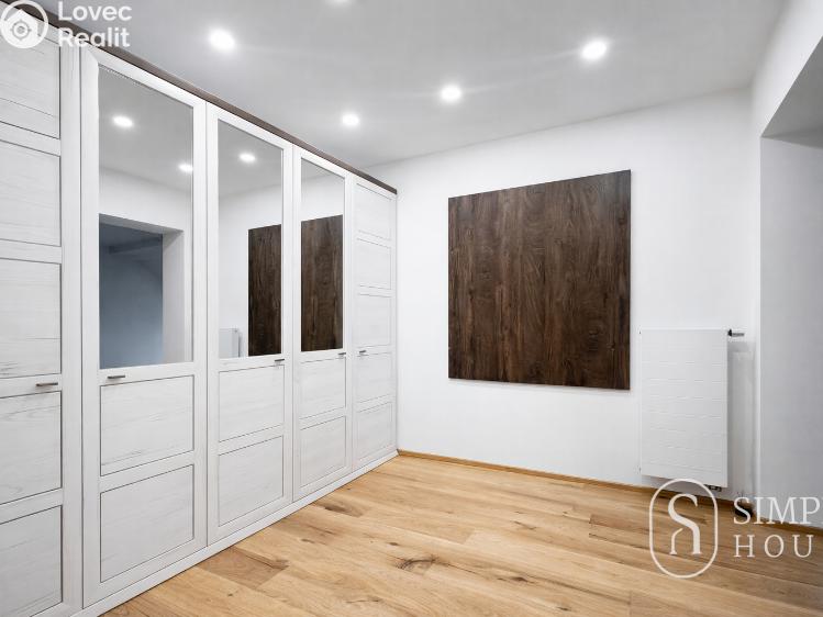 Pronájem bytu 3+KK Praha, Ruzyňská č. 10