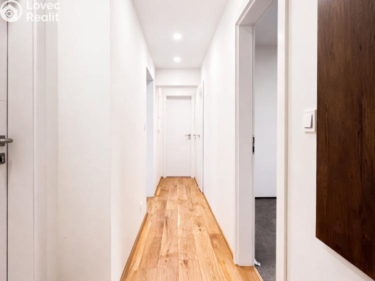 Pronájem bytu 3+KK Praha, Ruzyňská č. 14